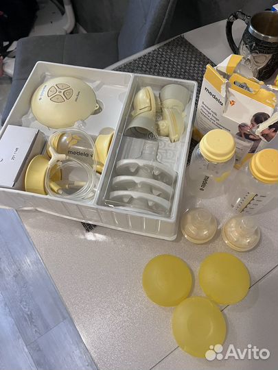 Молокоотсос электрический двойной medela