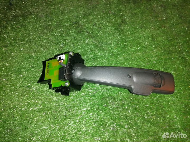 Переключатель подрулевой (дворников) 8682869 Volvo