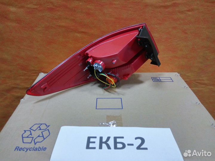 Фонарь правый Hyundai Santa Fe 3 DM