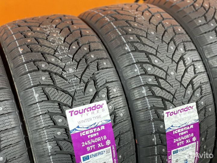 Tourador Ice Star TSW1 245/40 R18 99U