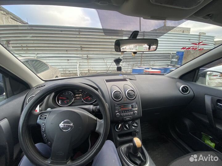 Nissan Qashqai 1.6 МТ, 2012, битый, 220 000 км