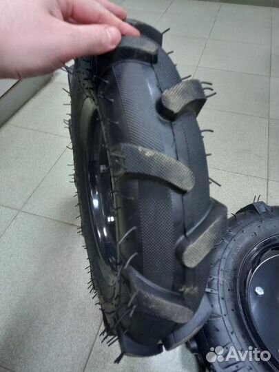 Колесо в сборе 4,00x10 елочка