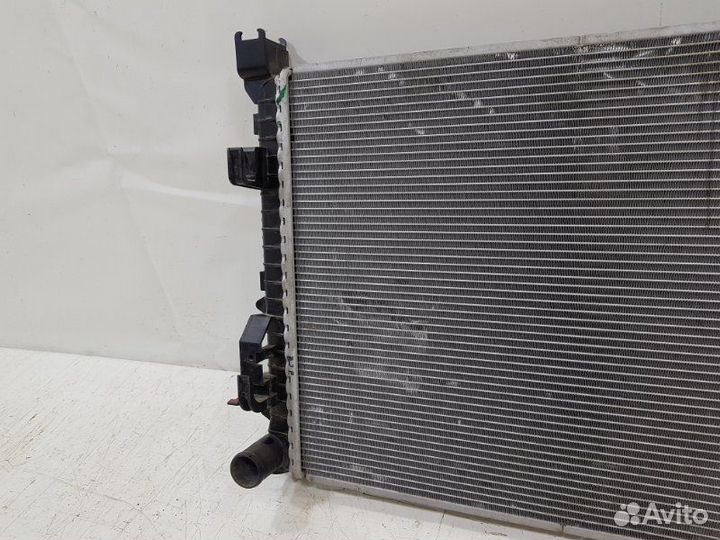 Радиатор охлаждения LADA Largus