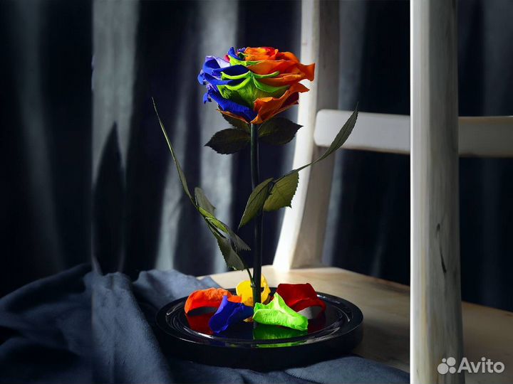 Роза в колбе Deluxe Радужная
