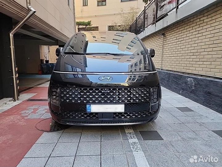 Hyundai Staria 2.2 AT, 2021, 42 581 км