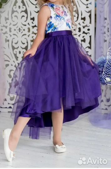 Платье для девочки нарядное, рост 128