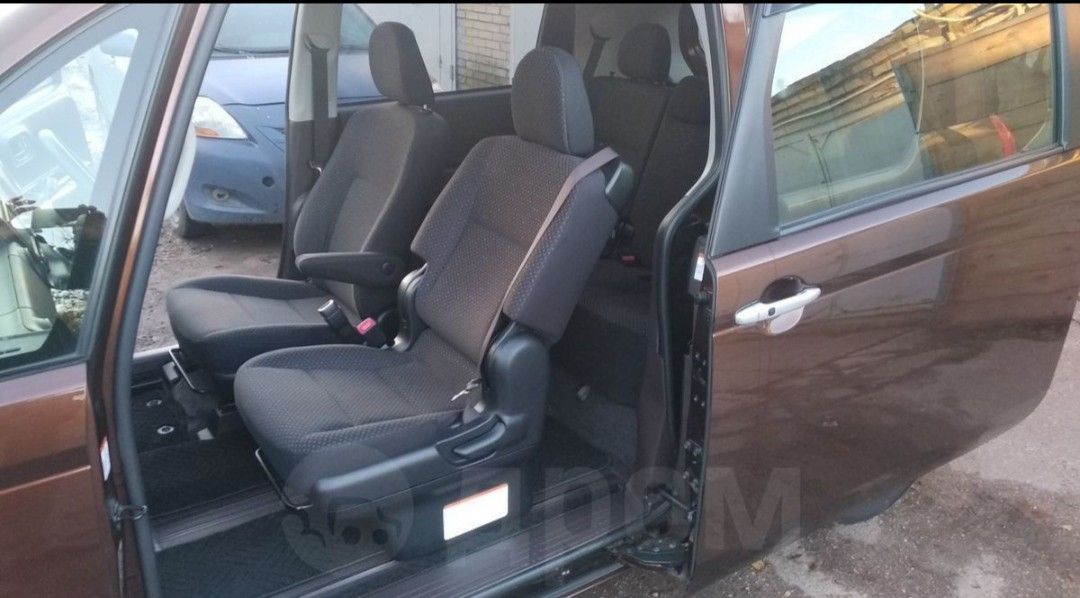 Toyota Spade: фото из отзыва