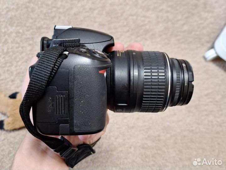 Nikon D3100 Kit AF-S DX nikkor 18-55mm f/3.5-5.6G