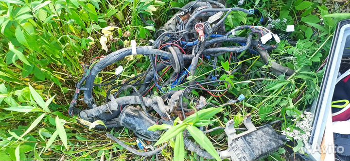 Проводка, с блоком предохранителей