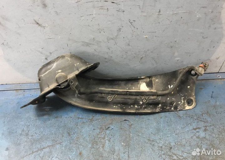 Рычаг продольный задний Volkswagen Passat B6