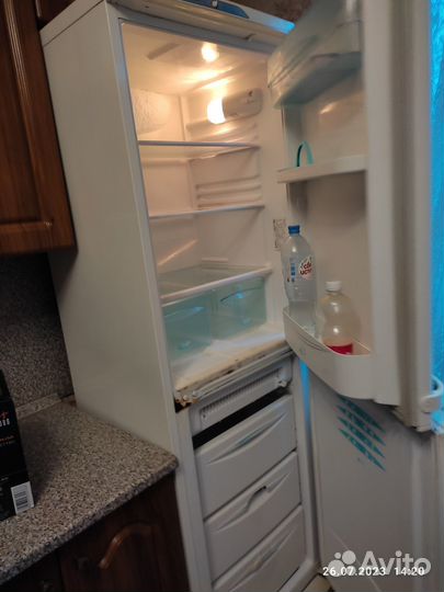 Холодильник бу. Стинол