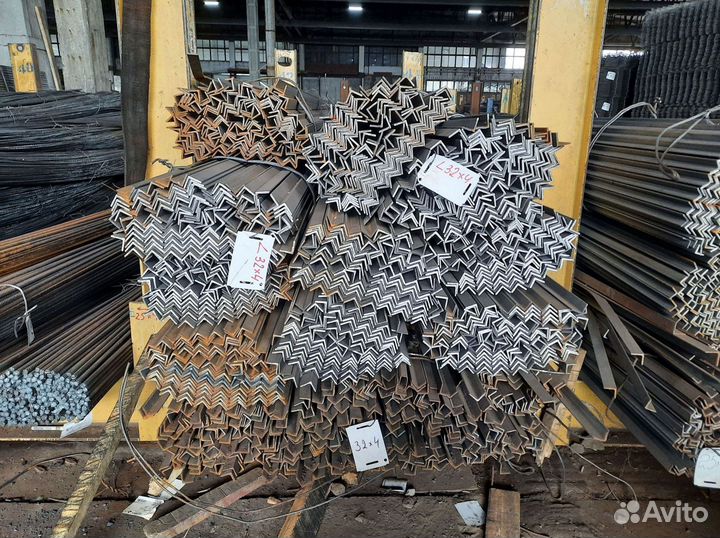 Уголок стальной