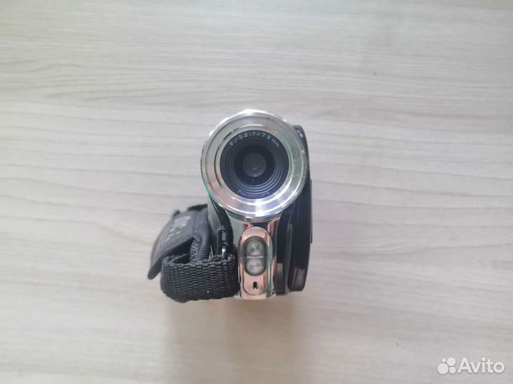 Видеокамера sony