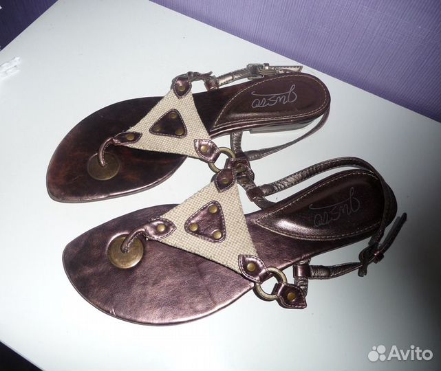 Босоножки новые 38р продаю