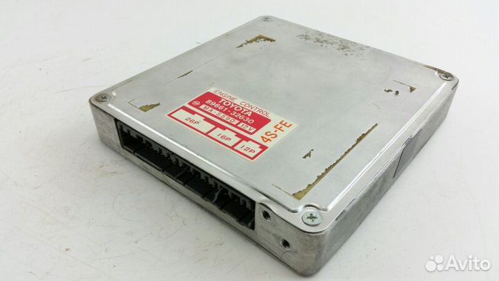 Блок управления двигателем Toyota Vista SV30 4SFE