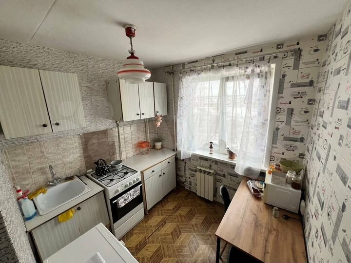 2-к. квартира, 46 м², 3/5 эт.