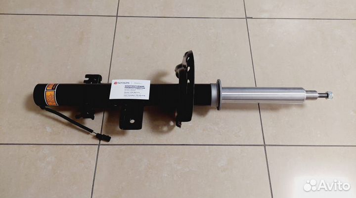 Амортизатор RR Evoque L538 задний new