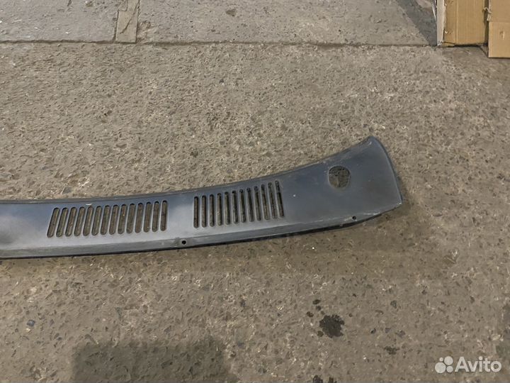 Жабо Toyota Hilux Surf LN130