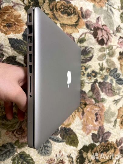 Apple MacBook Pro 13, 8 Gb, SSD 256Gb