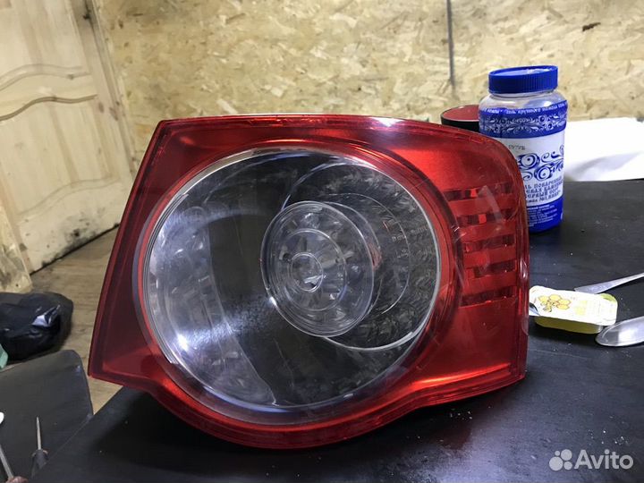 Фара задняя правая jetta 5