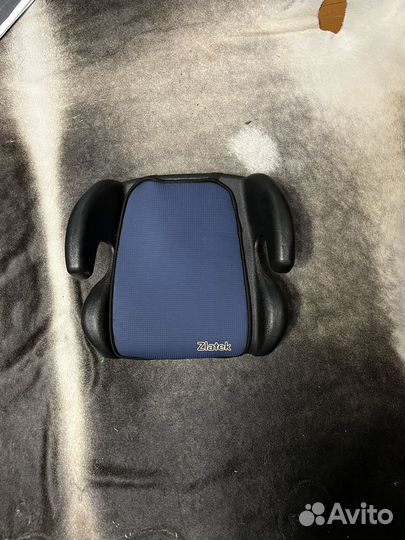 Автокресло бустер