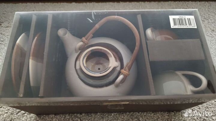 Соковыжималка, чайный набор, форма для запекания