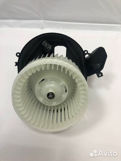 Мотор отопителя G-part VO9171479