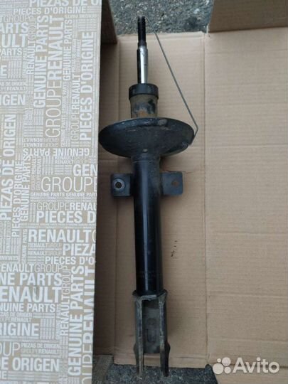 Амортизатор Рено Дастер задний
