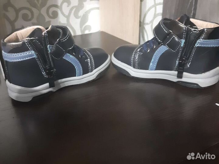 Ботинки детские 22 размер