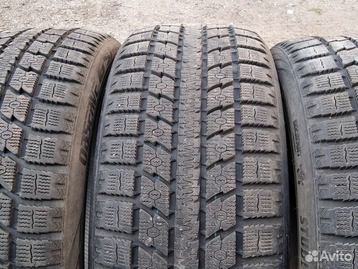 Toyo Observe GSi-5 275/40 R22