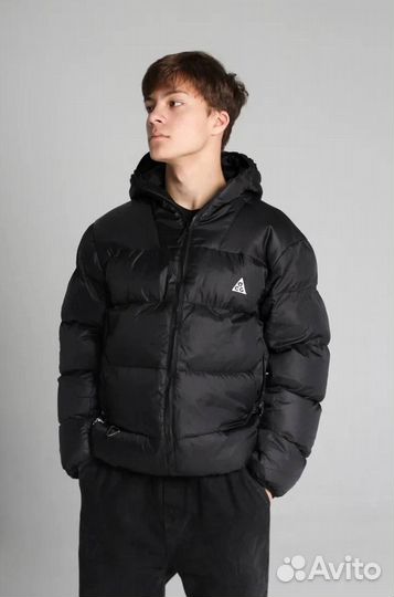 Зимние куртки Nike acg