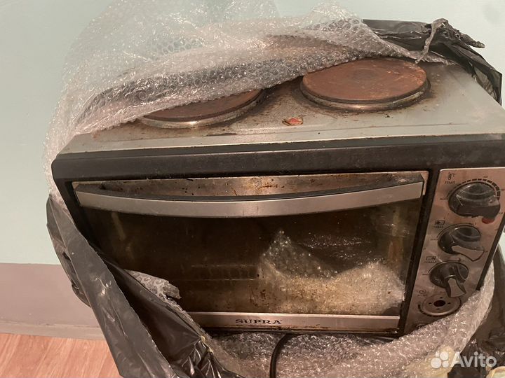 Печь с духовым шкафом и двумя комфортками