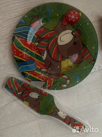 Тортовница с лопаткой