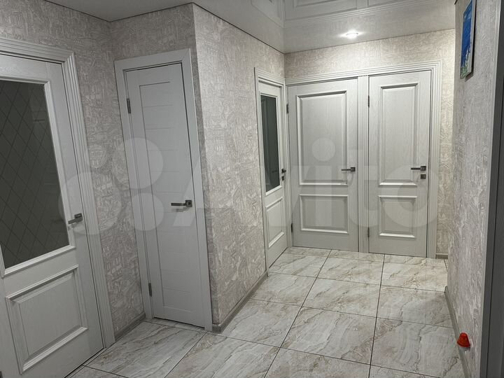 4-к. квартира, 79,1 м², 1/5 эт.