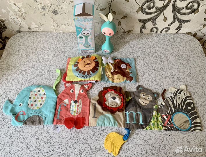 Игрушки детские развивающие пакетом от 0 до 1года