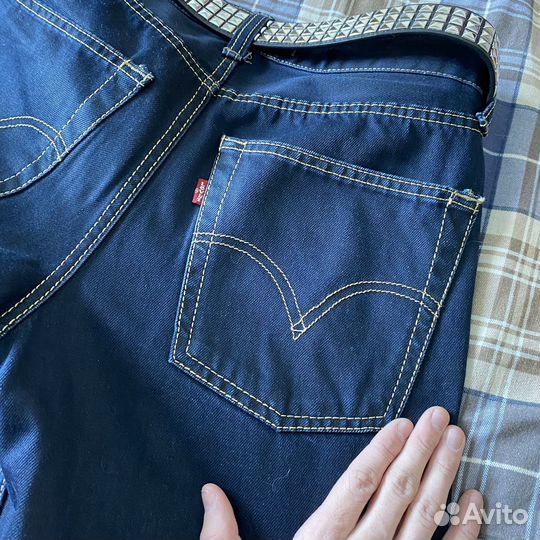 Джинсы Levis 630