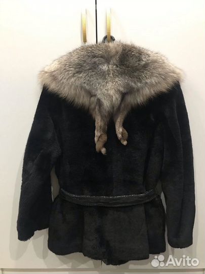 Шуба мутоновая с чернобуркой