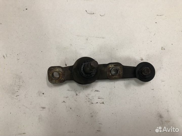 Шаровая Lexus IS