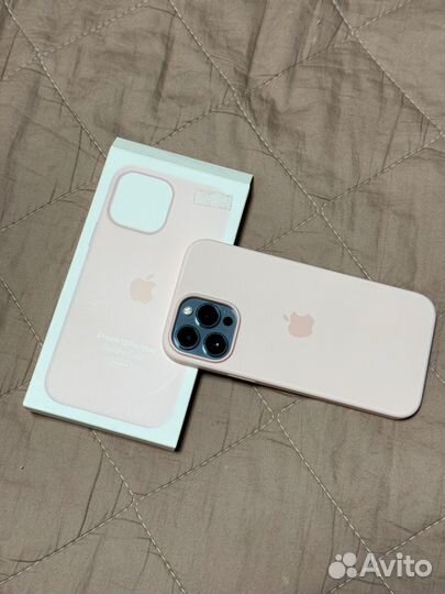 Оригинальный чехол на iPhone 13 pro max