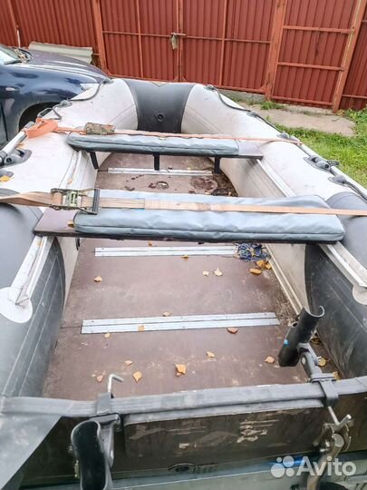 Лодка Ривьера Компакт 3400