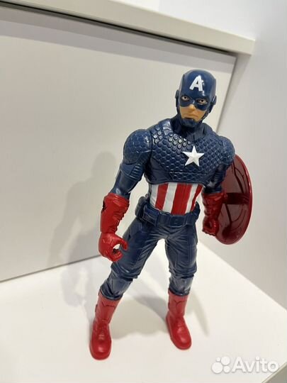 Капитан Америка фигурка