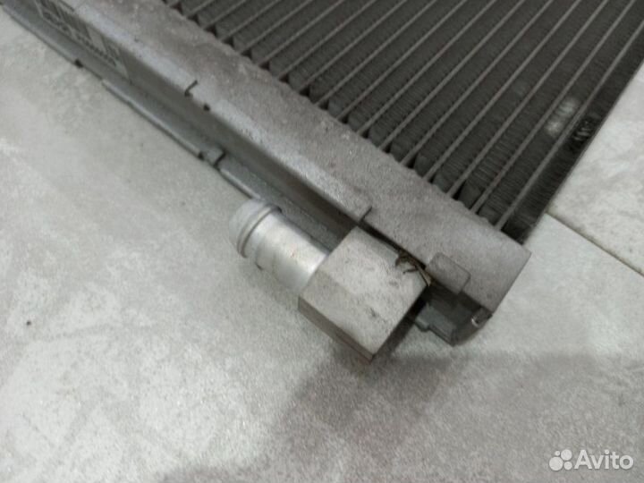 Радиатор интеркуллер Bmw X5 E70 N63B44A 2012