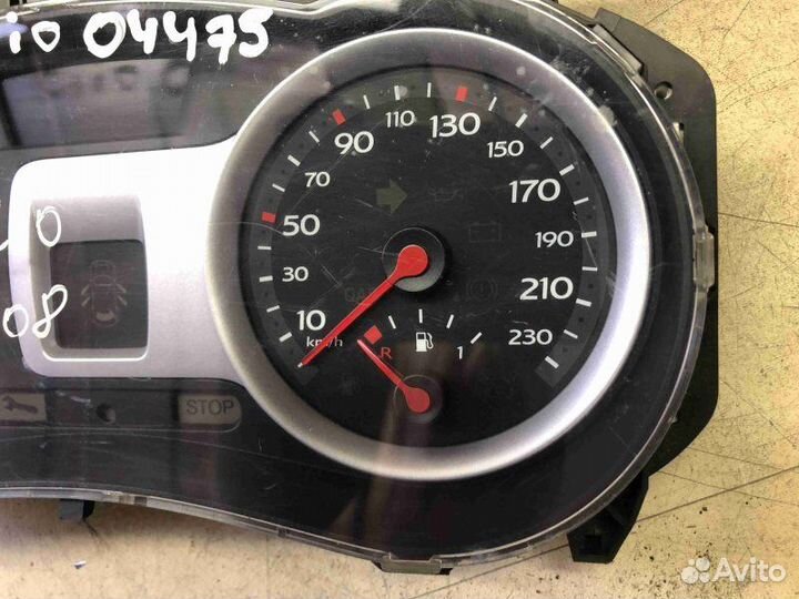 Щиток приборов (приборная панель) Renault Clio