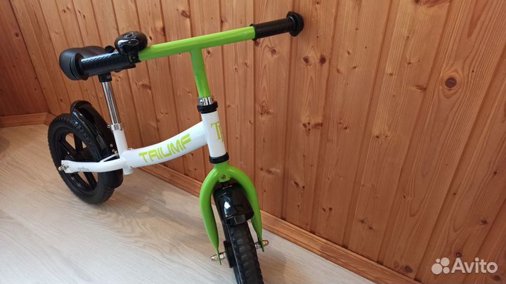 Беговел Triumf Active AKB-1289