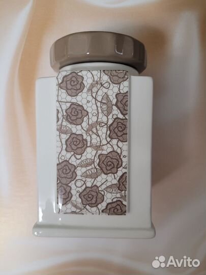 Ваза (или банка для сыпучих продуктов)