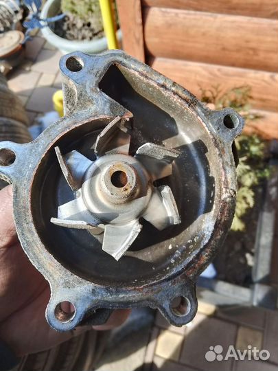 Помпа Тойота vits, 2003г, 1sz-fe