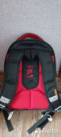 Портфель (рюкзак) школьный