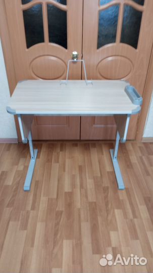 Растущий стол парта