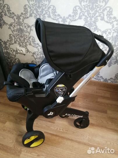 Автолюлька на колесах в идеальном состоянии