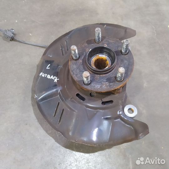 Кулак поворотный передний левый subaru outback B14